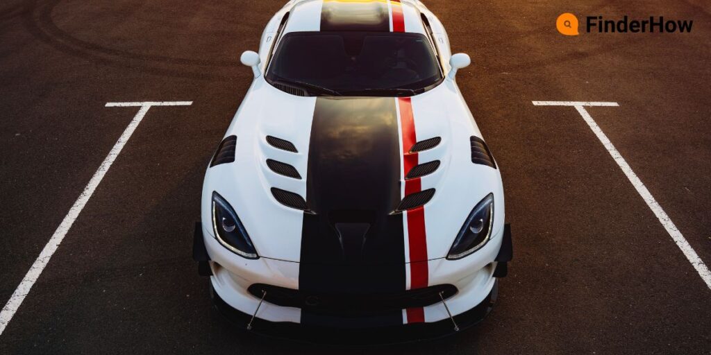 Image of a lightweight sports car finderhow.com